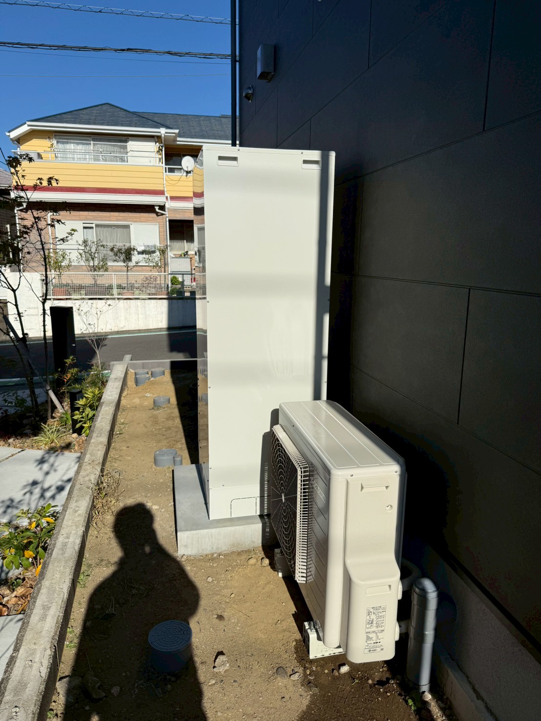 東村山市一軒家エコキュートの新設